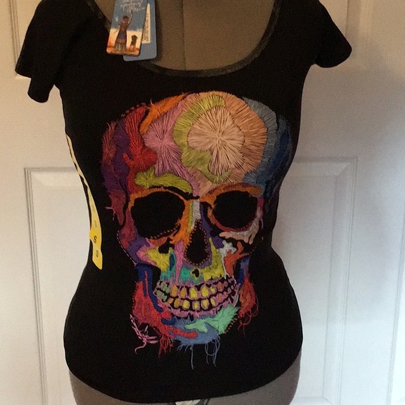 Authentic T-shirt - Picture 2 of 4